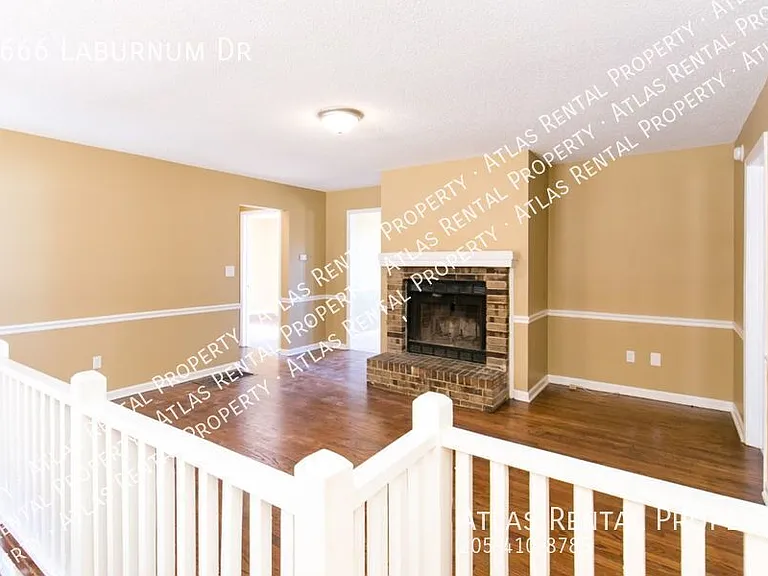 2666 Laburnum Dr — Photo 11