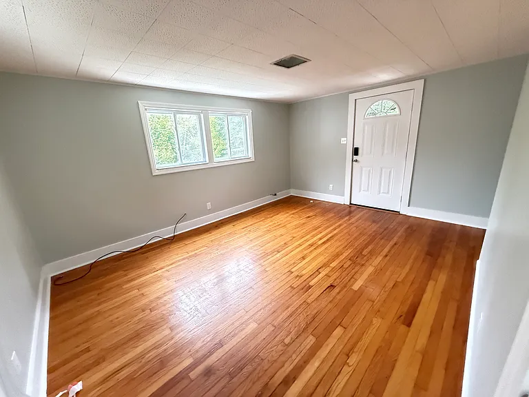 118 Nancy St #2 — Photo 8
