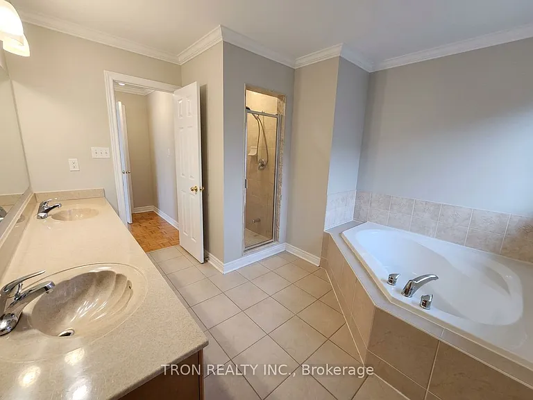 32 Arundel Dr — Photo 14