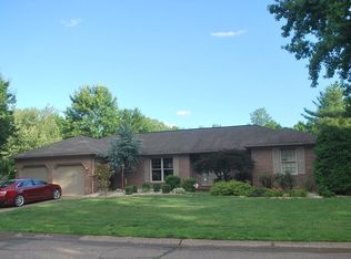 7433 Castle Hills Dr, Newburgh, IN 47630