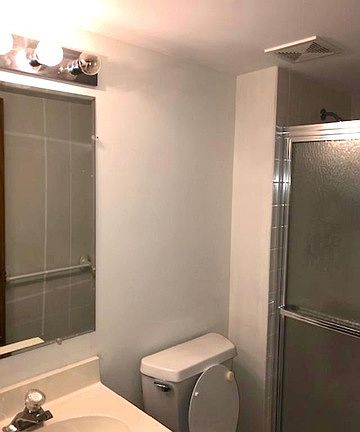 4th image of 7821 W 157th Pl APT 1E
