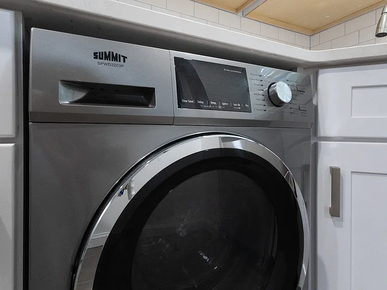 429 Apartments A102 Laundry 429 Apartments A102 Laundry