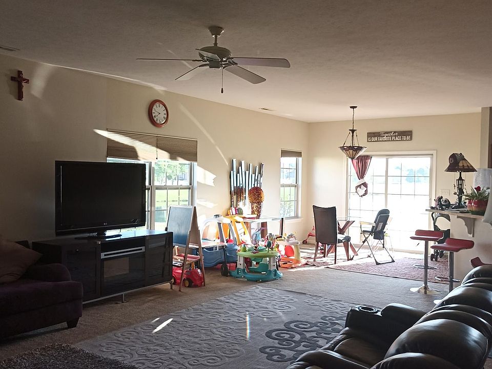 1st image of 10697 Swan Ct