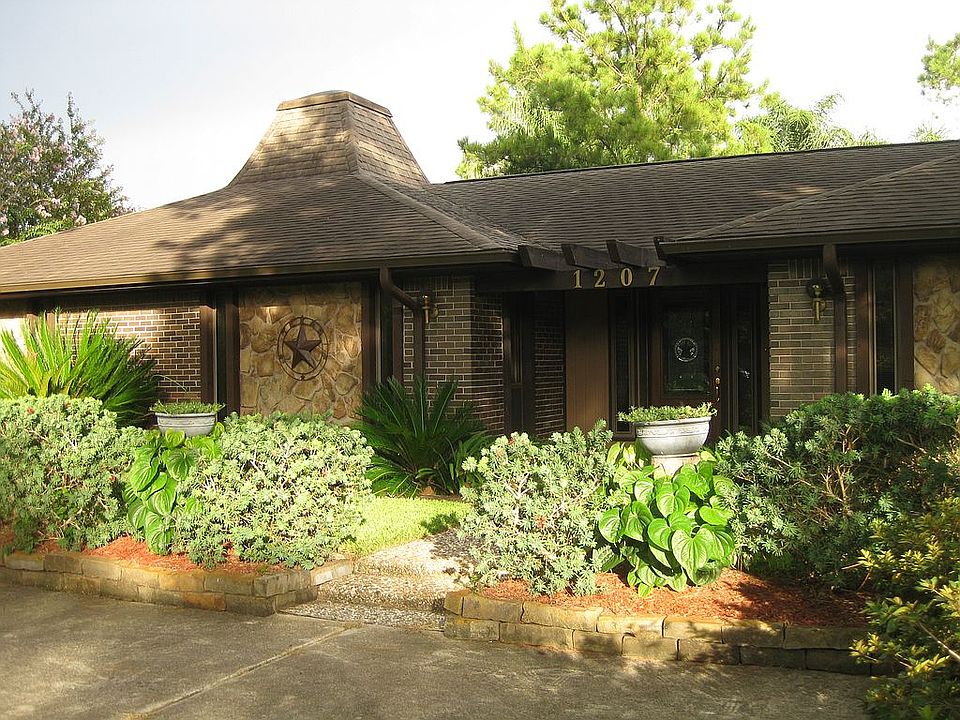 1st image of 1207 Pine Hollow Dr