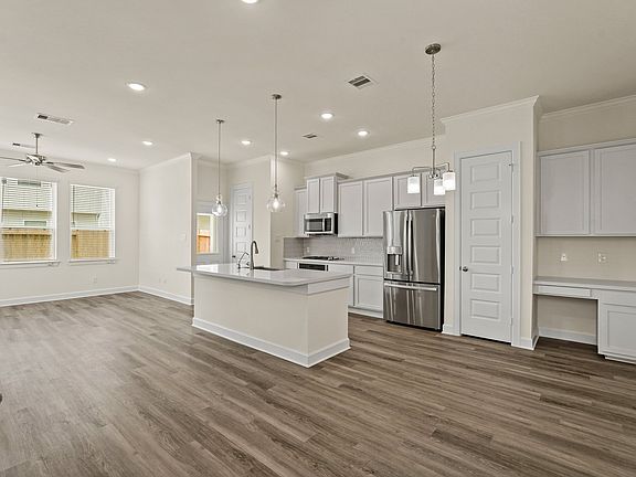 Kitchen Dining Area