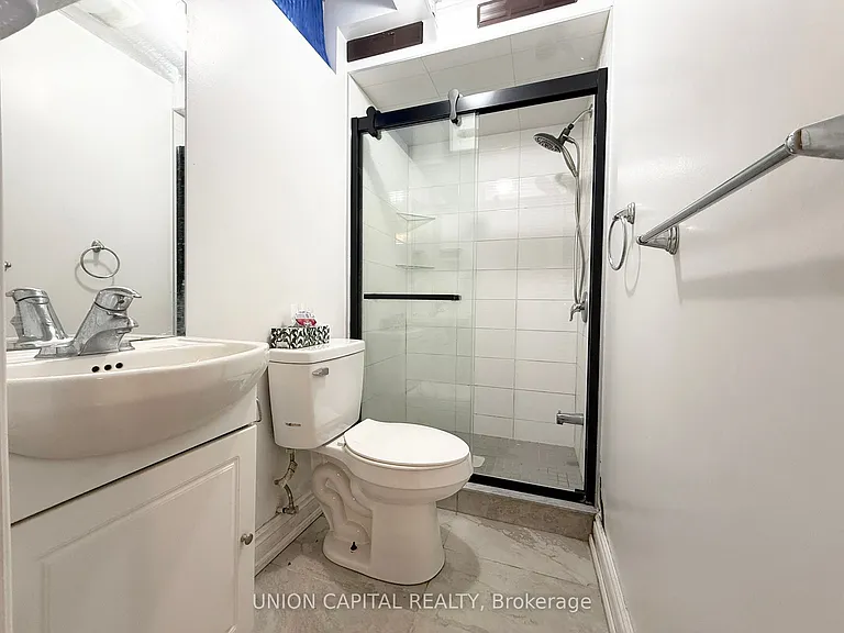 115 Dunbar Cres — Photo 24