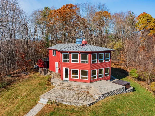 66 Ridgewood Hill Road, Norwich, VT 05055
