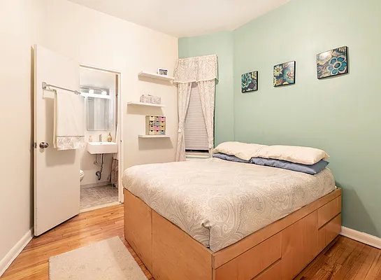 Sold by Compass | media 3