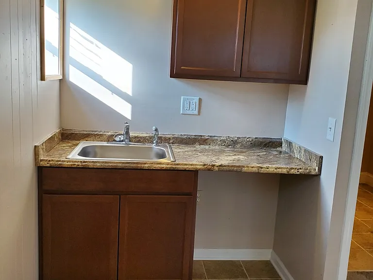 7514 Boriss Dr — Photo 3