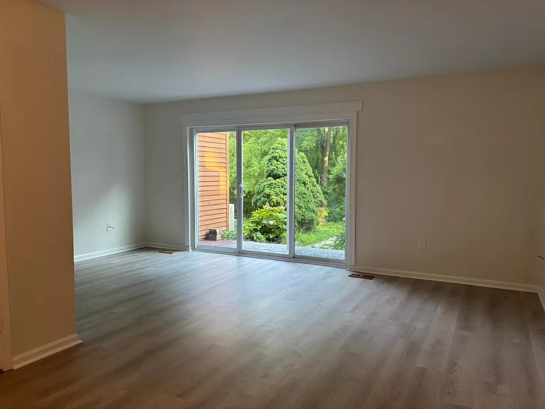 113 Redwood Dr — Photo 8