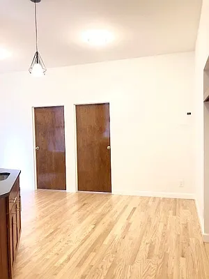 Rented by Warren T Real Estate Corp. | media 34