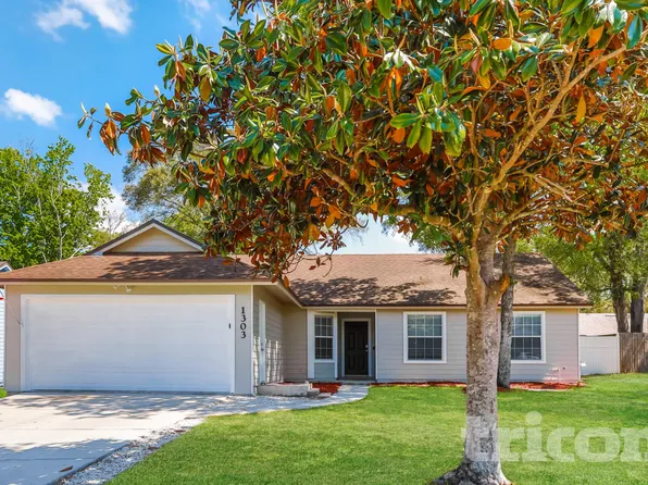 1303 Rushing Dr, Orange Park, FL 32065
