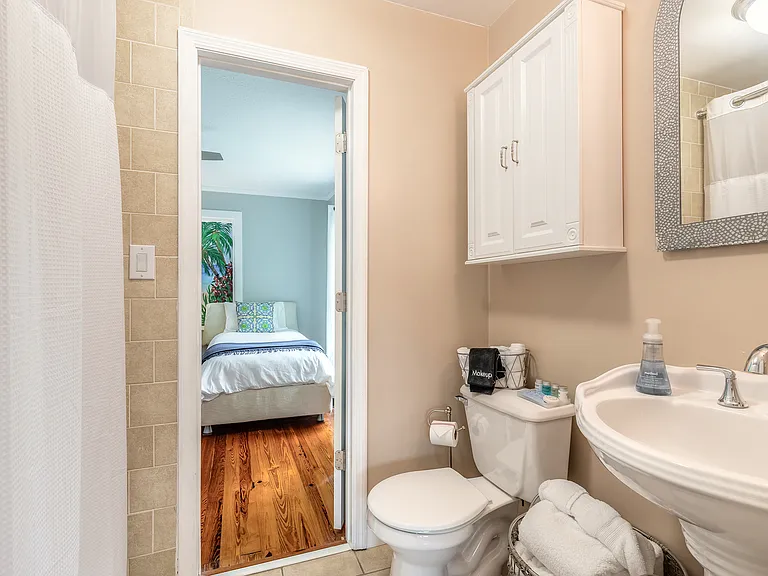 63 E Bayshore Dr — Photo 12