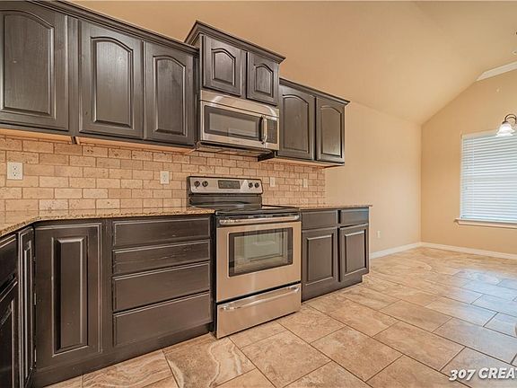 3rd image of 4284 W Berseis Dr