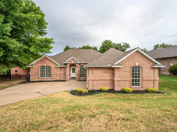 8817 Hidden Hill Dr, Fort Worth, TX 76179