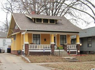 1805 SW Huntoon St, Topeka, KS 66604