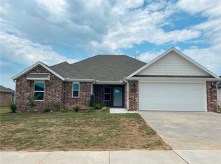 983 Madden St, Springdale, AR 72762