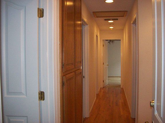 Hallway -- hardwood floor