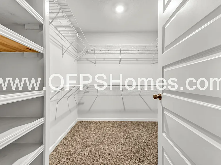 413 Scarborough St — Photo 16
