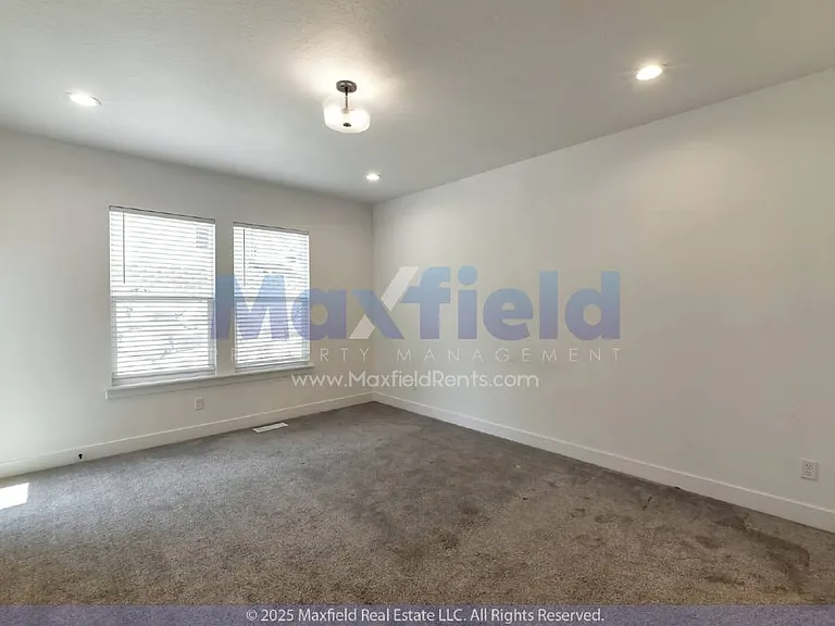 1451 N Sage Vista Dr — Photo 3