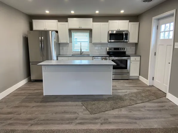 407 E 3rd St, Berwick, PA 18603