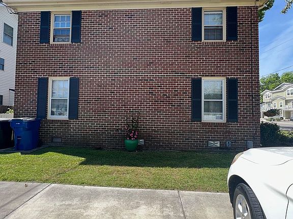 2nd image of 1317 Cypress Ave #B