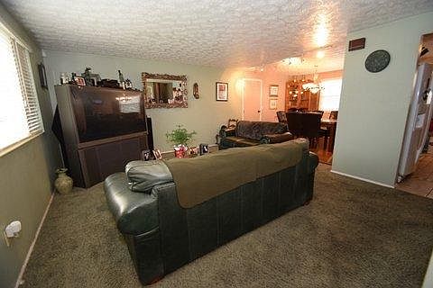 4th image of 2756 Spruceway Dr
