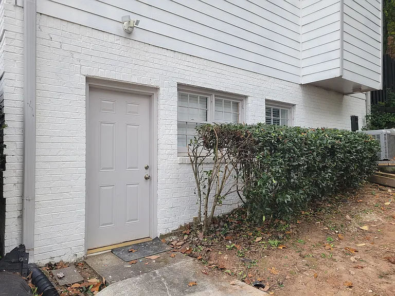 4217 N Mountain Rd NE — Photo 12