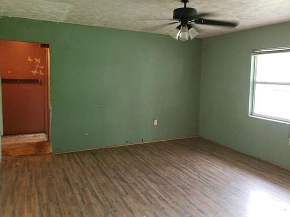 4th image of 154 Cassady St