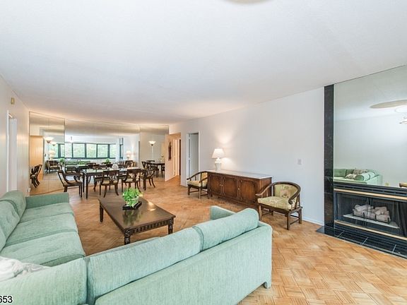 5th image of 609 W So Orange Ave #3H