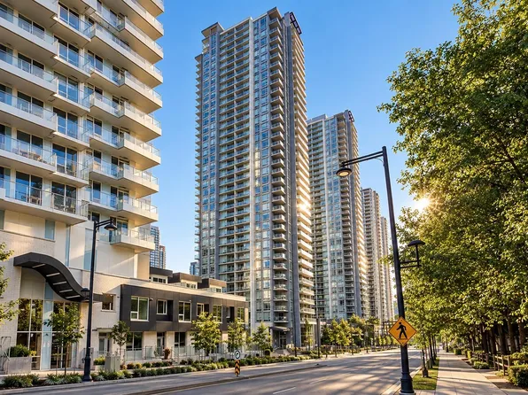 13750 100th Ave #809, Surrey, BC V3T 0L3