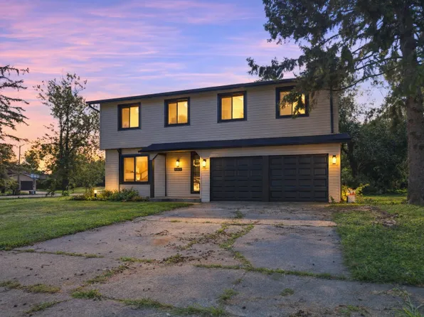1043 Ashridge Ln, University Park, IL 60484