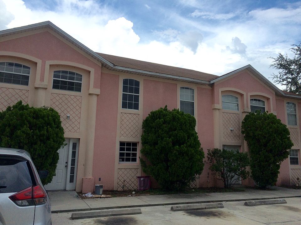 1st image of 153 Ivy Ln