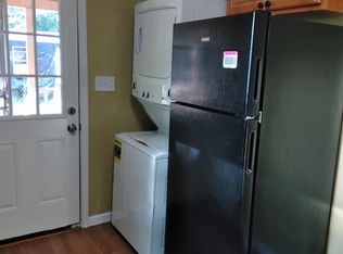 702 E 2nd St, Darien, GA 31305