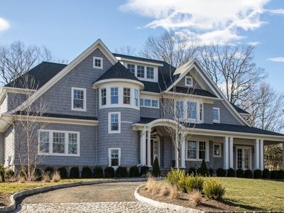 22 Harvey Dr, Short Hills, NJ, 07078