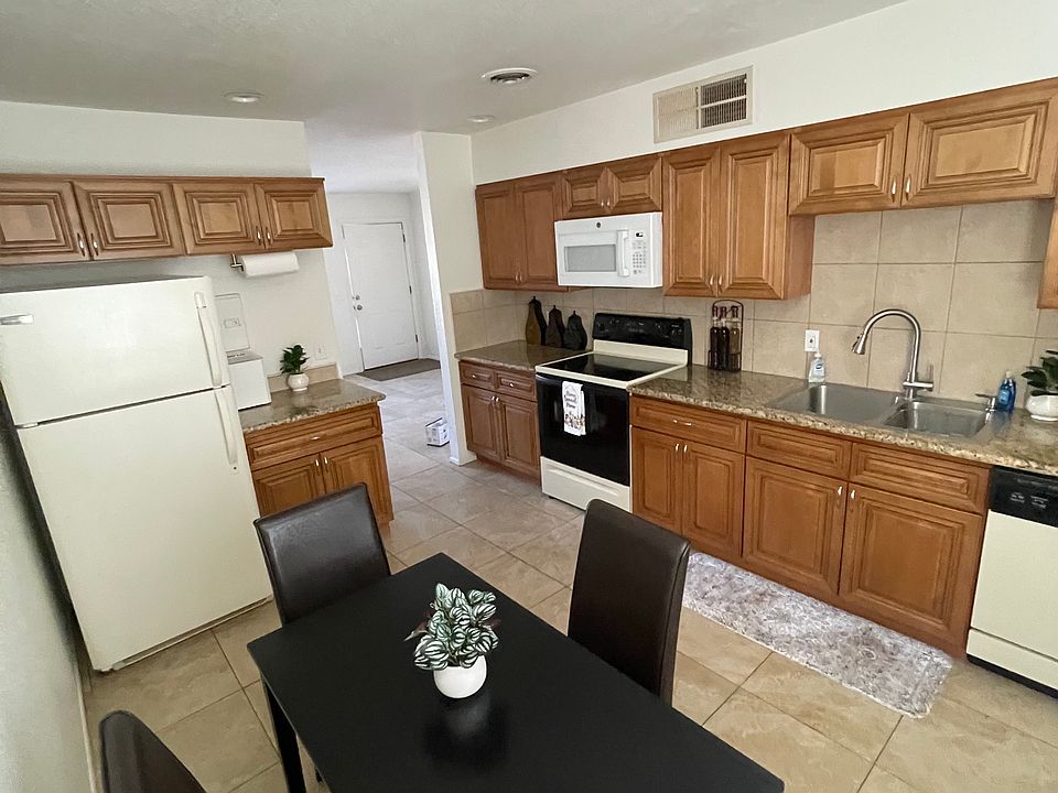 Kitchen with dining area