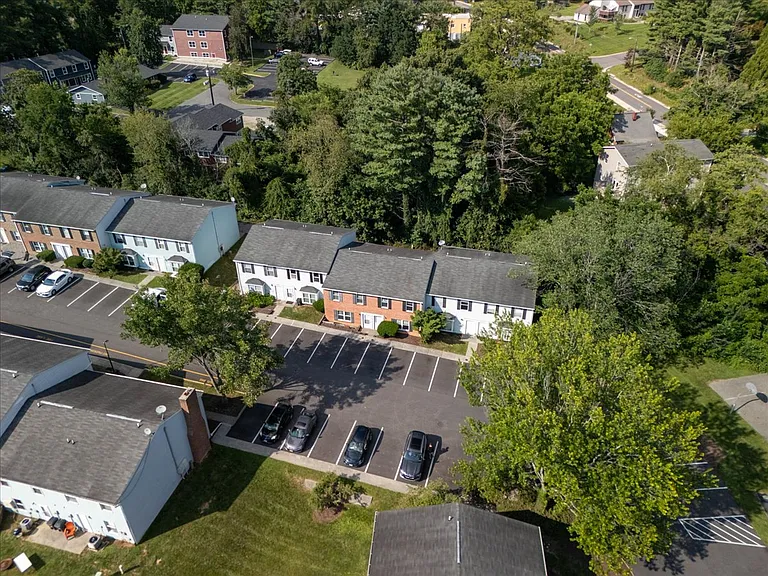 151 Clover Valley Cir — Photo 4