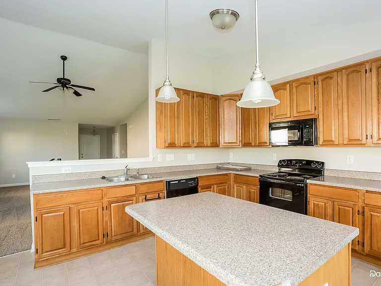 214 Smokehouse Ln — Photo 3