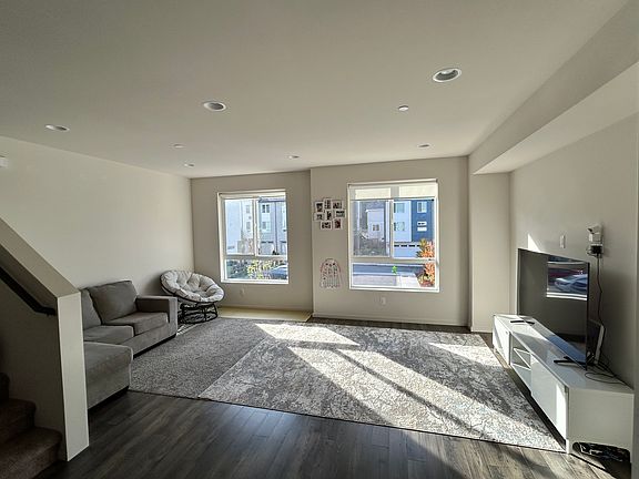 2nd image of 13706 Manor Way #F2