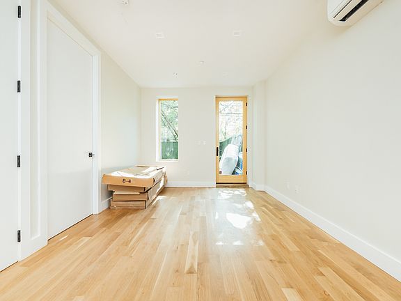 3rd image of 212 Malcolm X Blvd #1R
