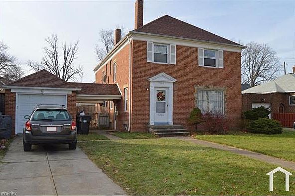 1st image of 3310 W 131st St