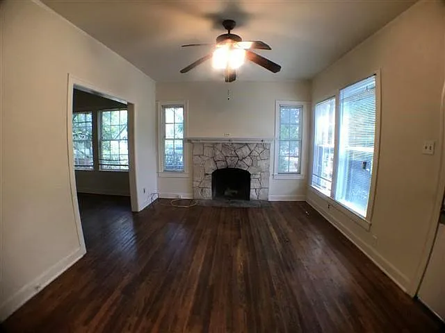 5 bed, 1500 sqft, $4,200 — Photo 2