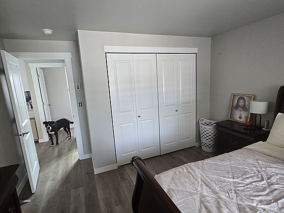 3rd image of 312 35th St SE