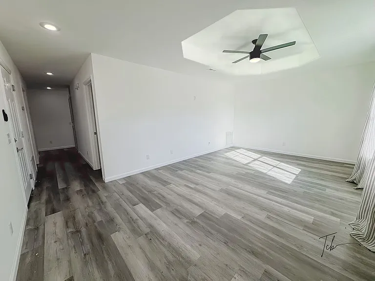 11 Holly Dr #B — Photo 5