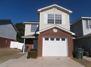 125 Winthrope Ln, Enterprise, AL 36330