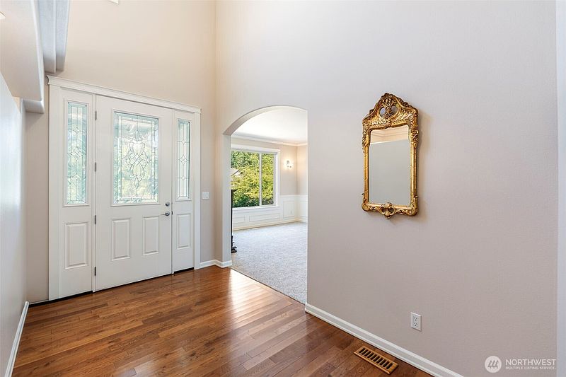 4th image of 8749 82nd Lane SE