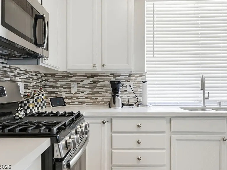 1812 Snow Spring Ln — Photo 15
