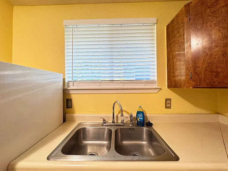 2148 Primrose Dr #6 — Photo 11