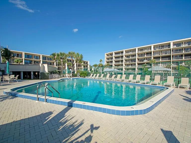 3939 Ocean Dr #401B — Photo 25
