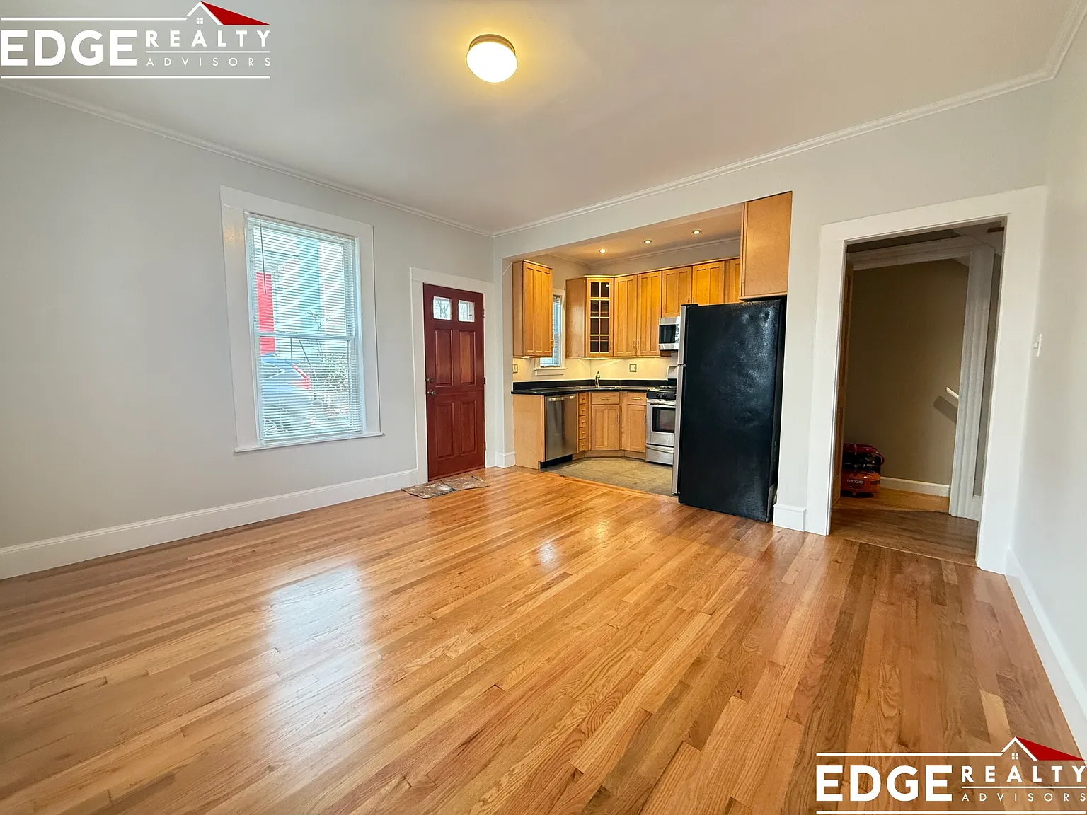 3 bed, 1500 sqft, $3,500 — Photo 3